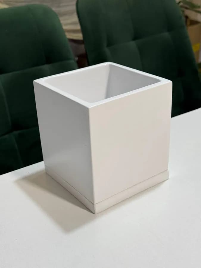 Горшок, бетон, цвет белый 15*15см, объем 2,6л, кубик